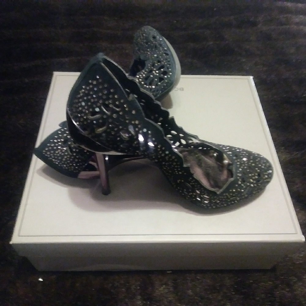 Black w/ sparkles heels